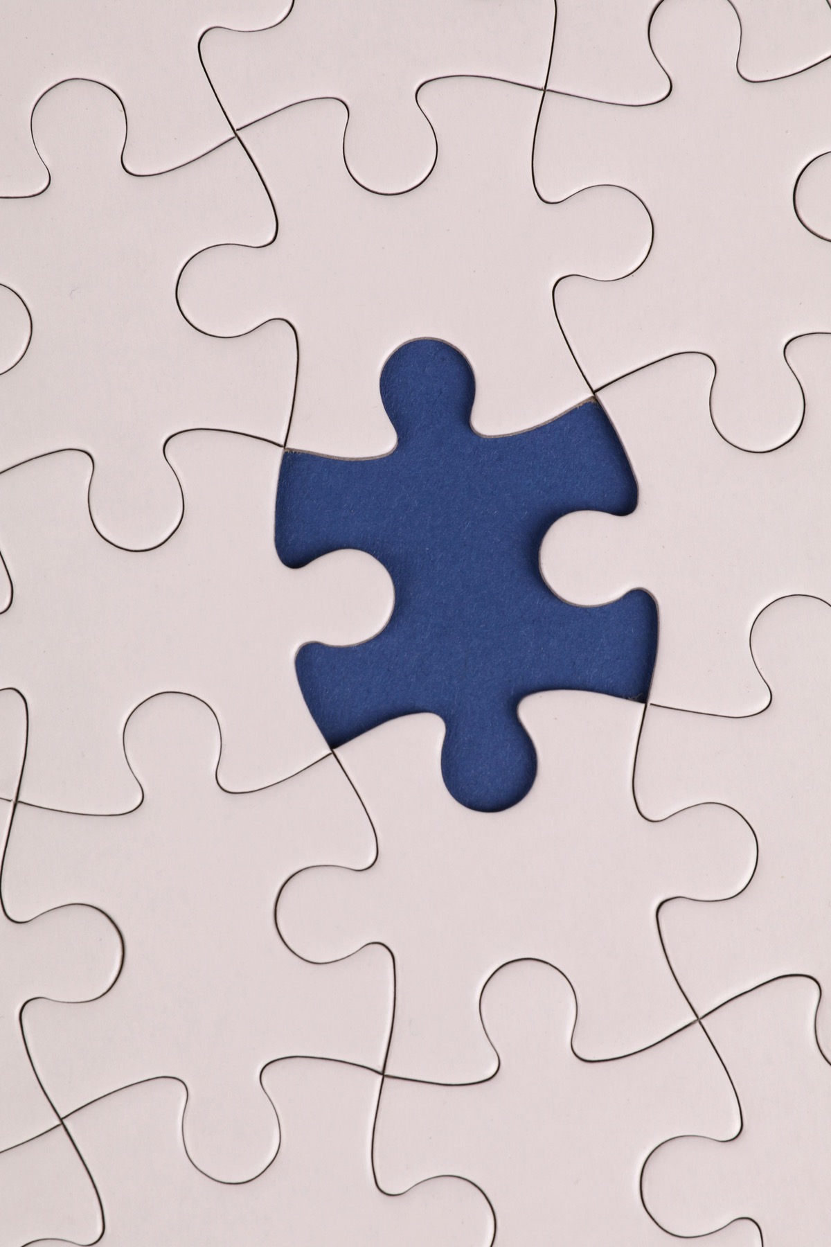Pieza de puzzle pendiente de encajar